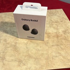 Brand New Samsung Galaxy Buds 2